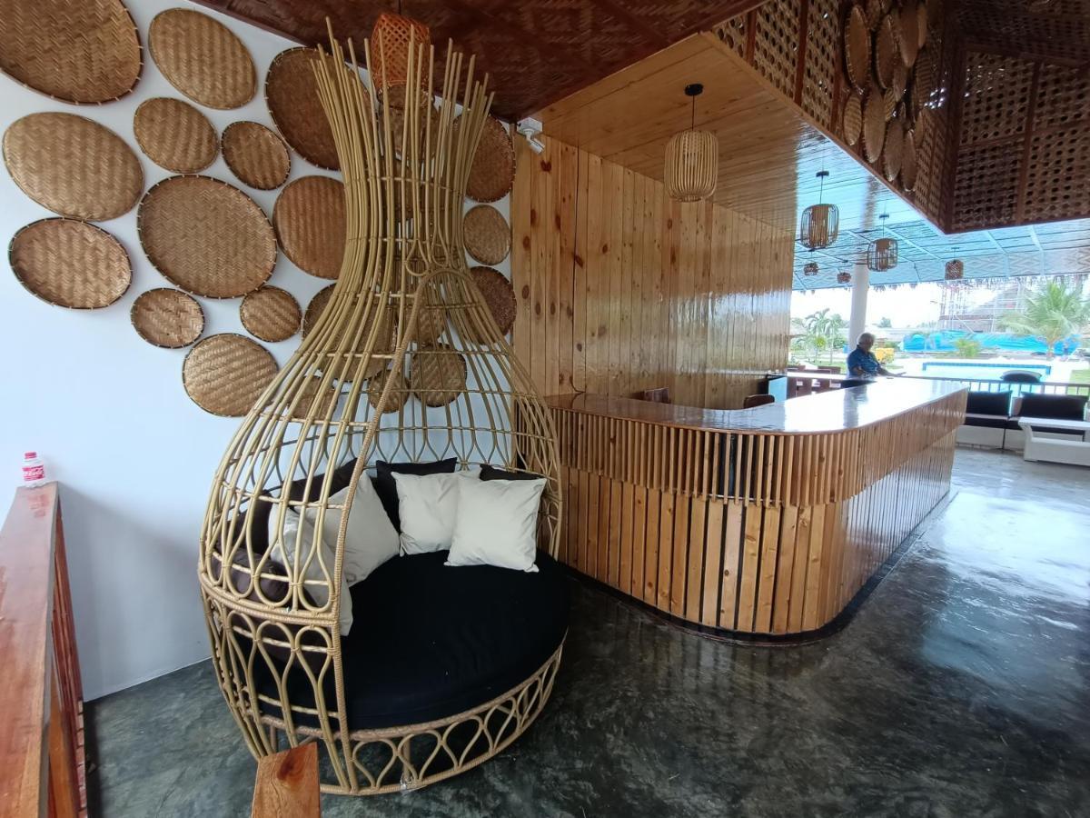 Treeshade Resort & Spa Moalboal Exterior photo