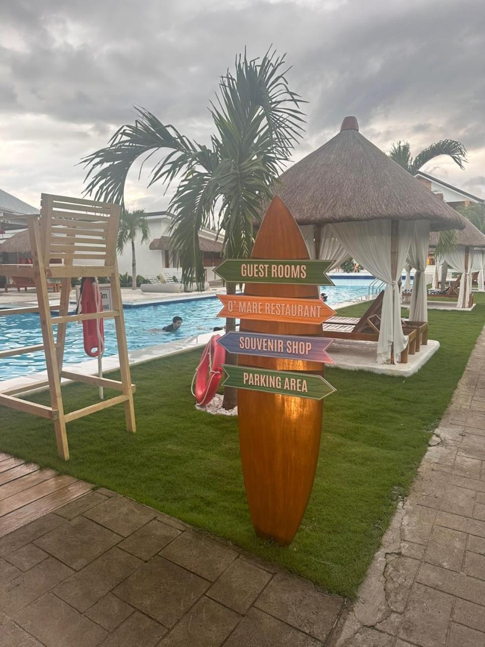 Treeshade Resort & Spa Moalboal Exterior photo