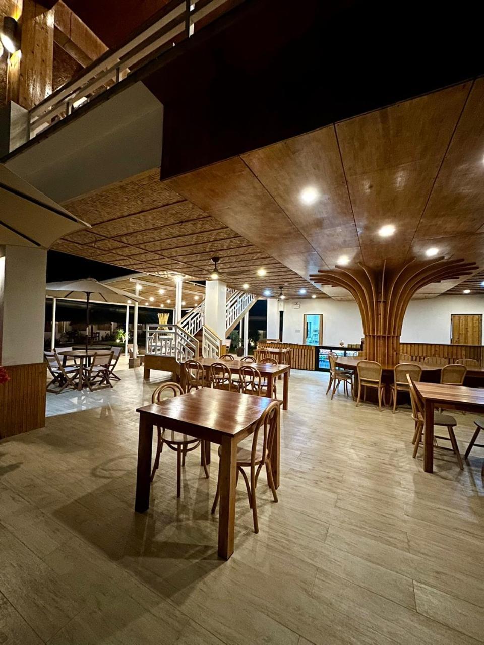 Treeshade Resort & Spa Moalboal Exterior photo