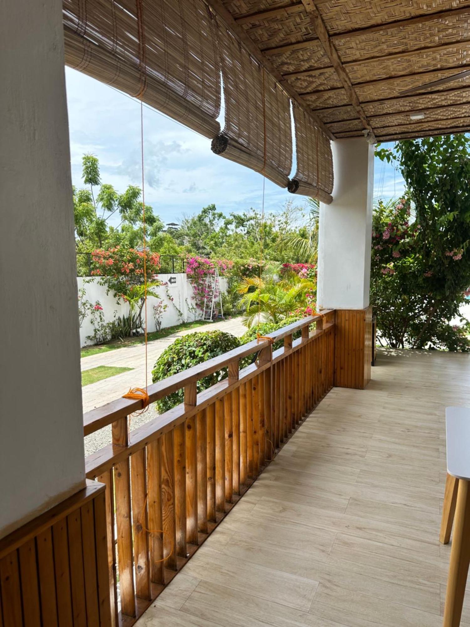 Treeshade Resort & Spa Moalboal Exterior photo